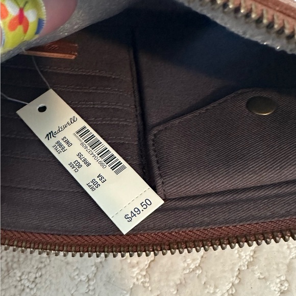 NEW Madewell The Leather Pouch Clutch in English Saddle - Picture 3 of 4